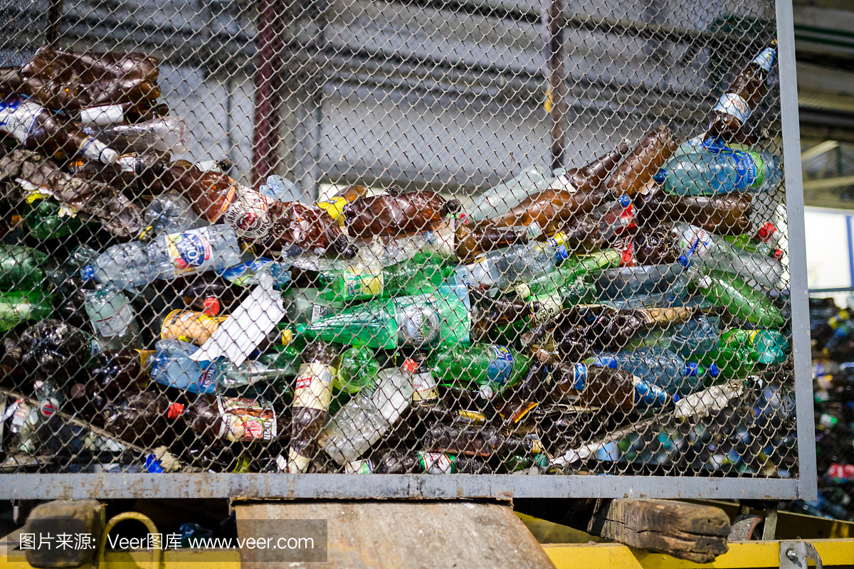 工厂塑料废料处理生产线